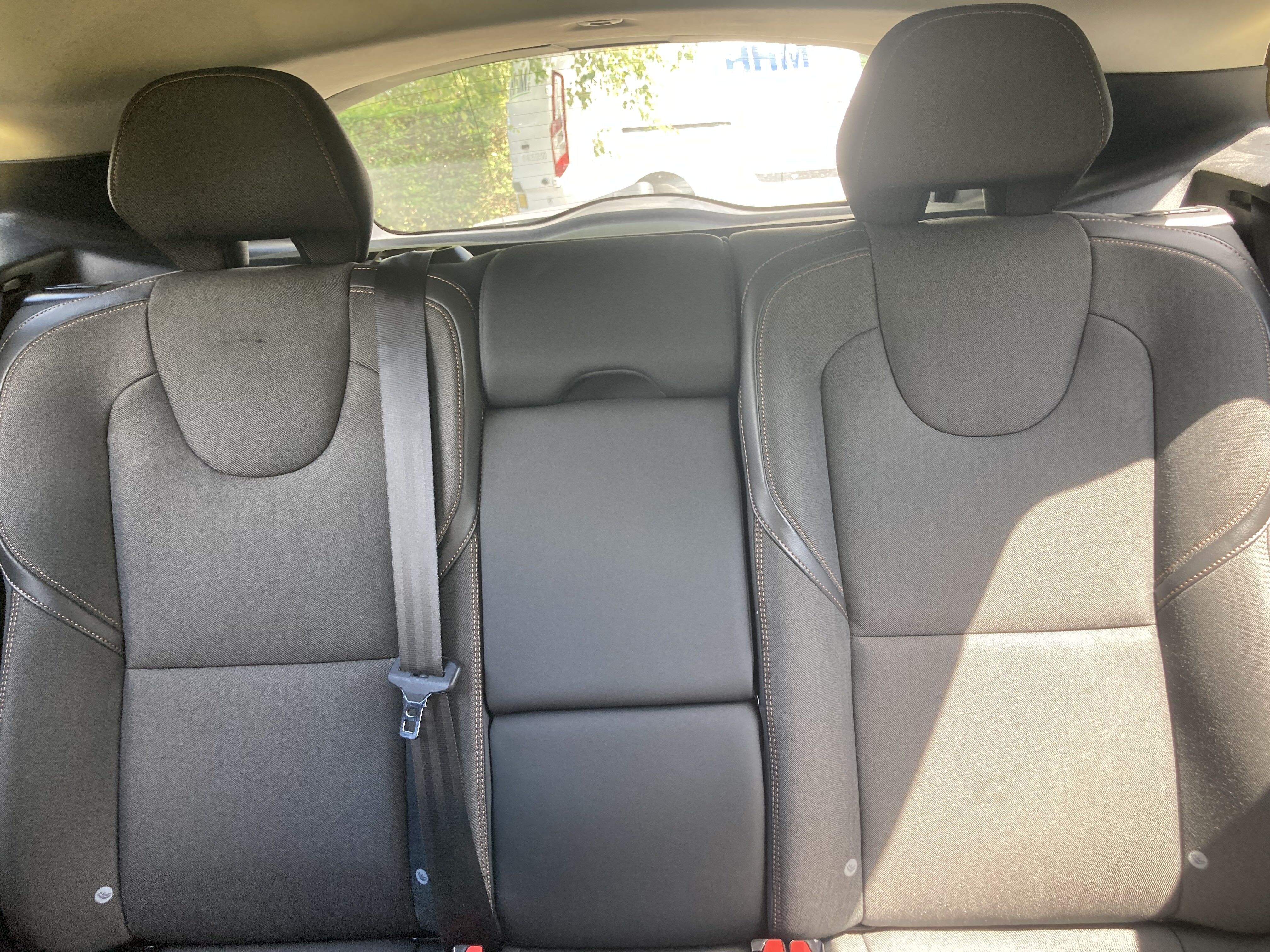 Grå Volvo V40 fra 2013