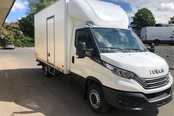 Hvid Iveco Daily fra 2025