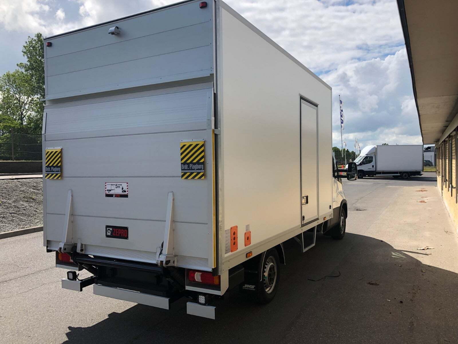 Hvid Iveco Daily fra 2025