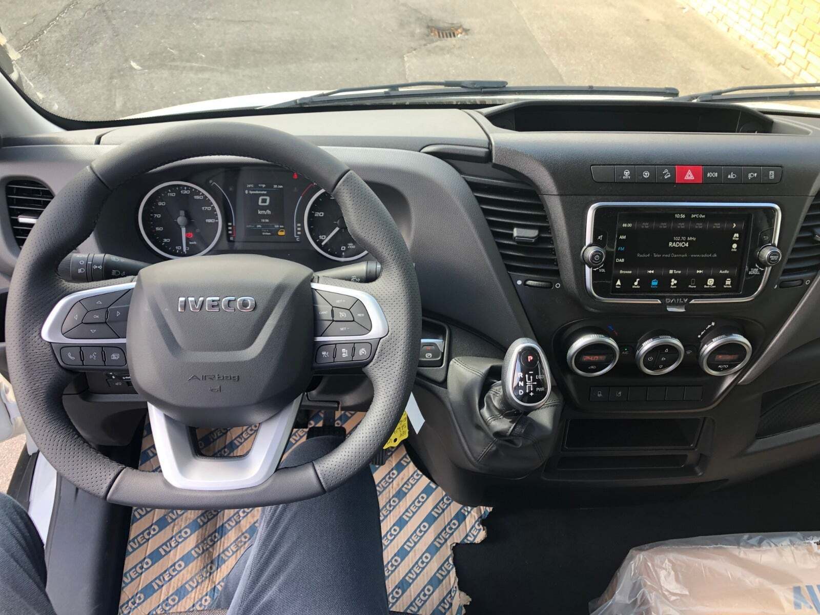 Hvid Iveco Daily fra 2025