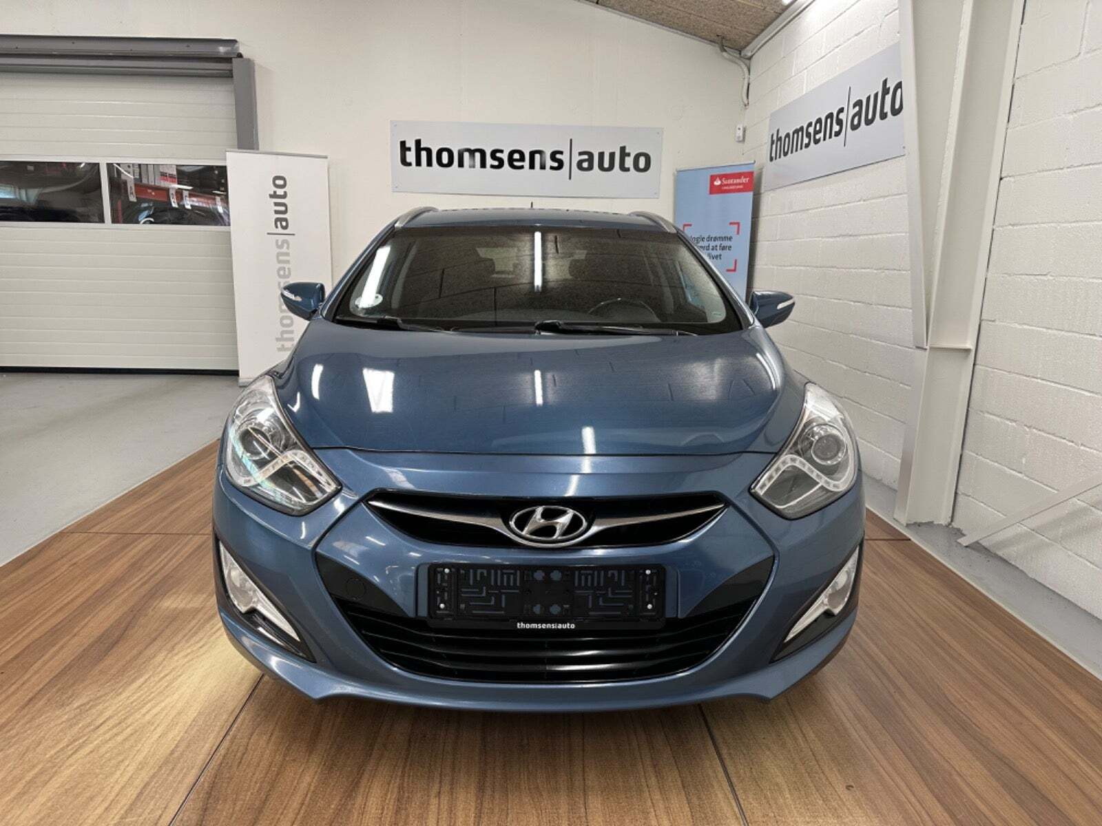 Blå Hyundai i40 fra 2013