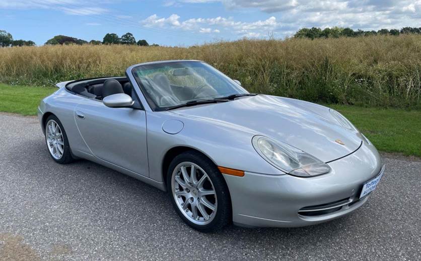 Porsche 911 Carrera
