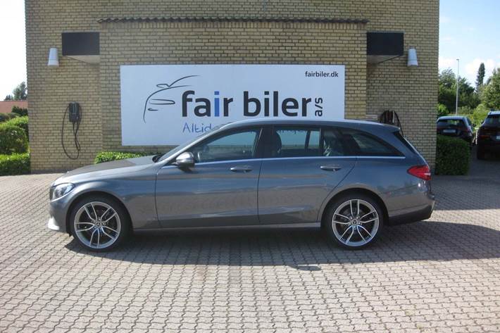 Grå Mercedes C200 fra 2018