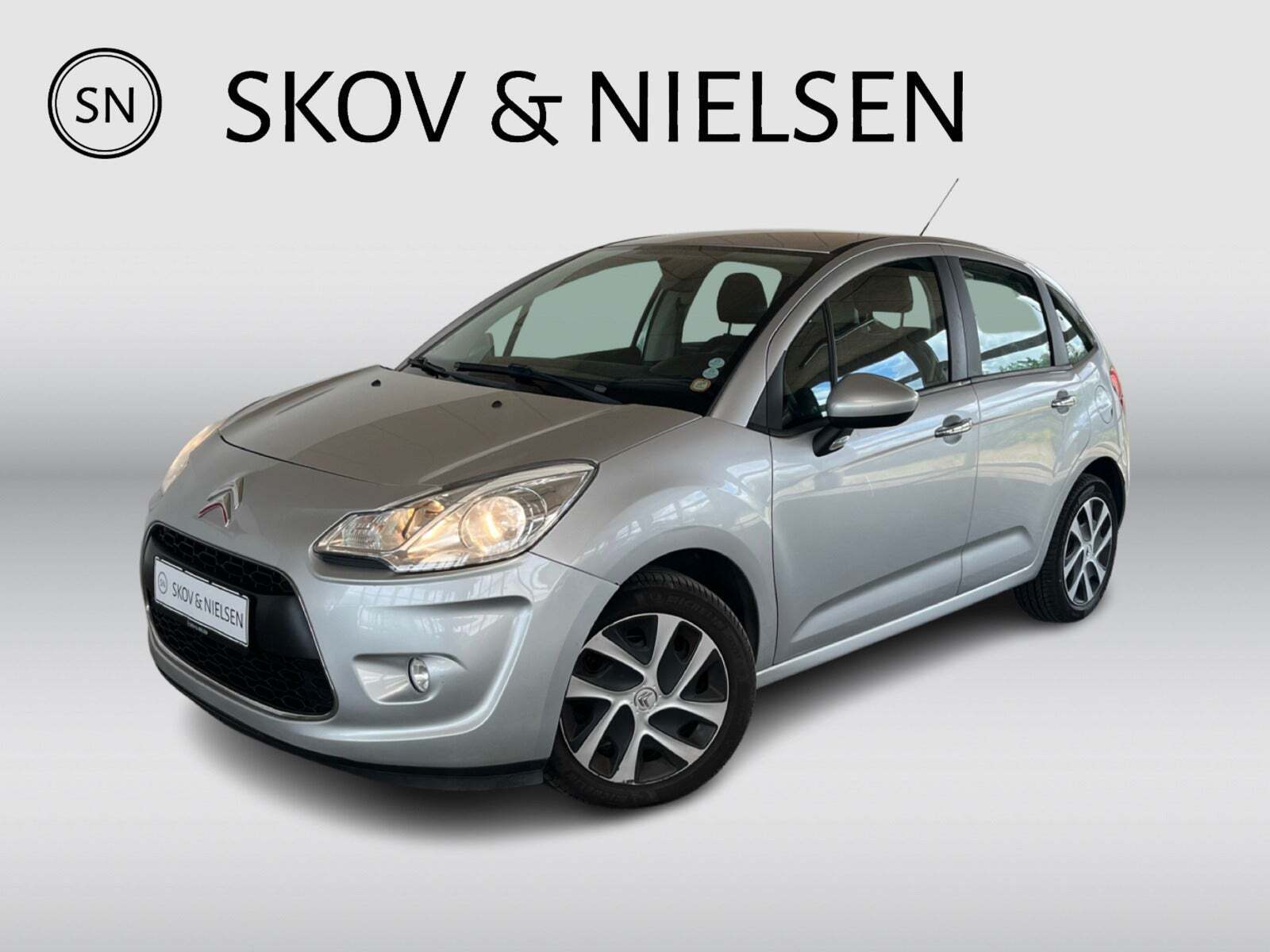 Grå Citroën C3 fra 2012