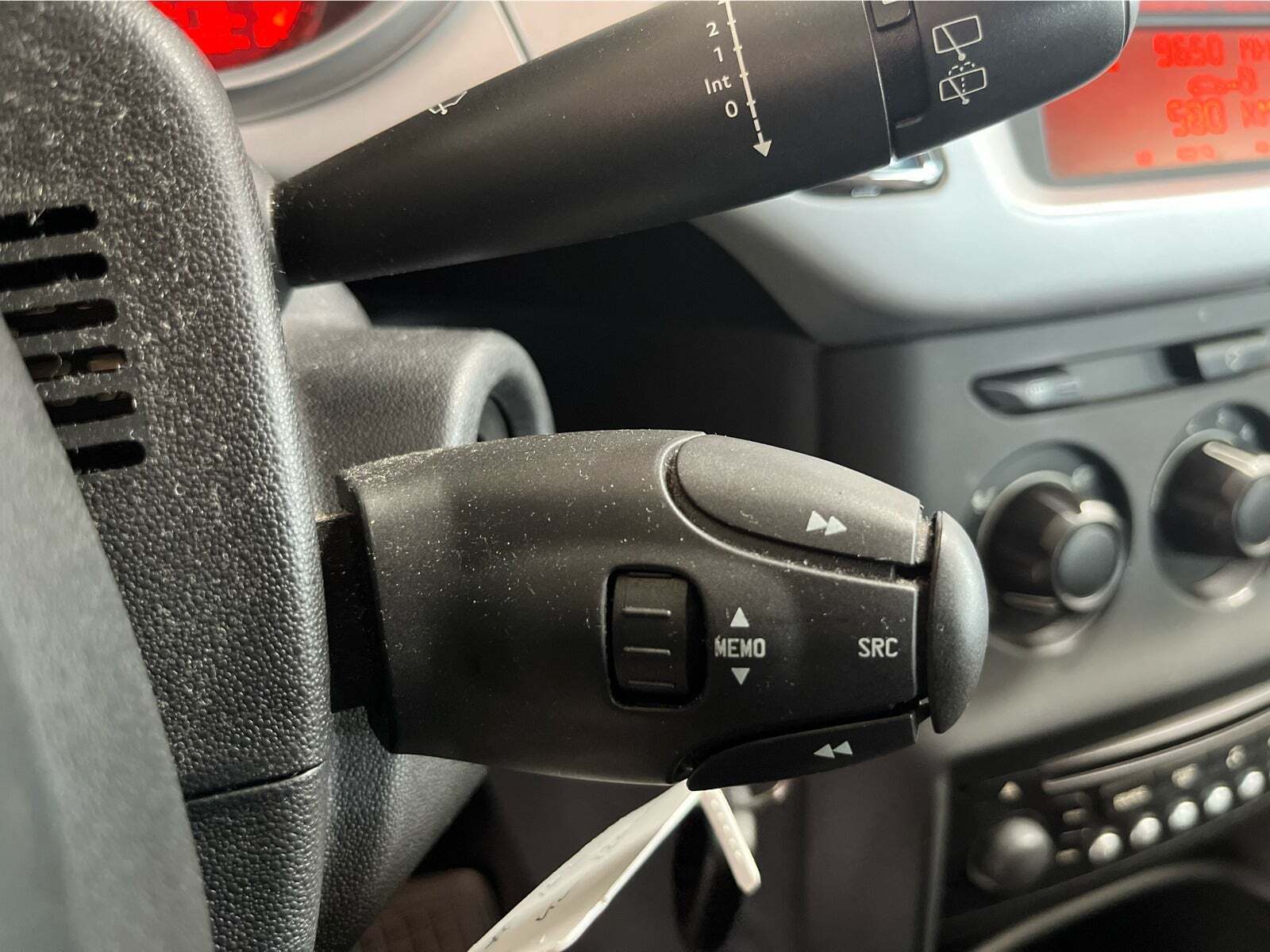 Grå Citroën C3 fra 2012