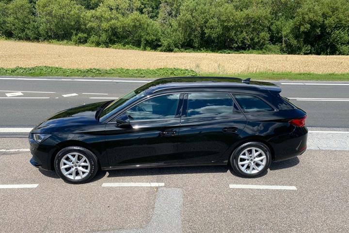 Sort Seat Leon fra 2021