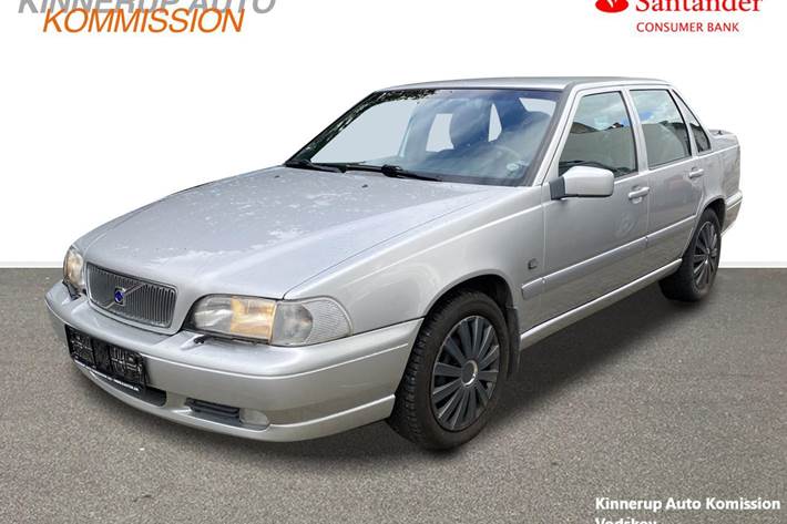 Sølv Volvo S70 fra 1998