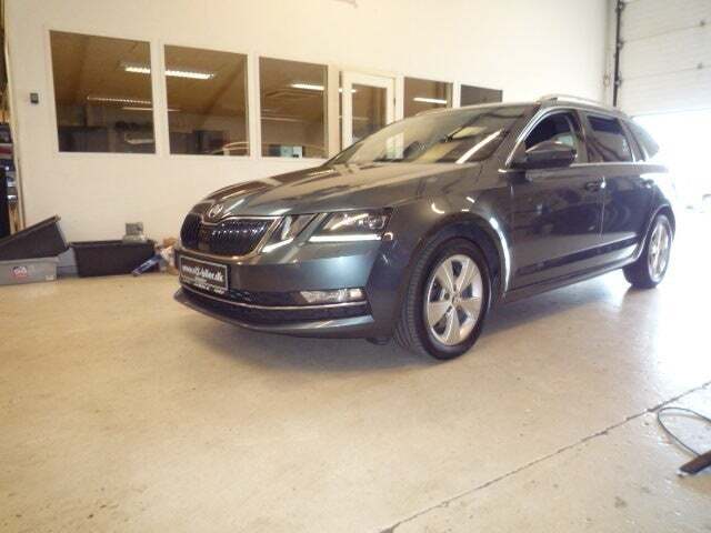 Skoda Octavia 2,0 TDi 150 Style Combi DSG