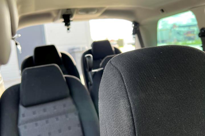 Blå Peugeot 307 fra 2004