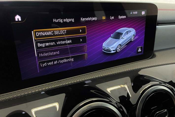 Hvid Mercedes CLA200 fra 2019