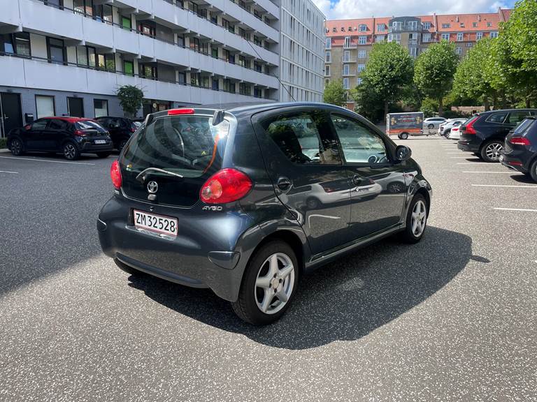 Toyota Aygo 1,0 5-DØRS HB