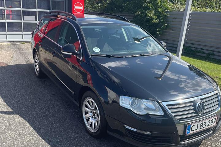 Sort VW Passat fra 2007