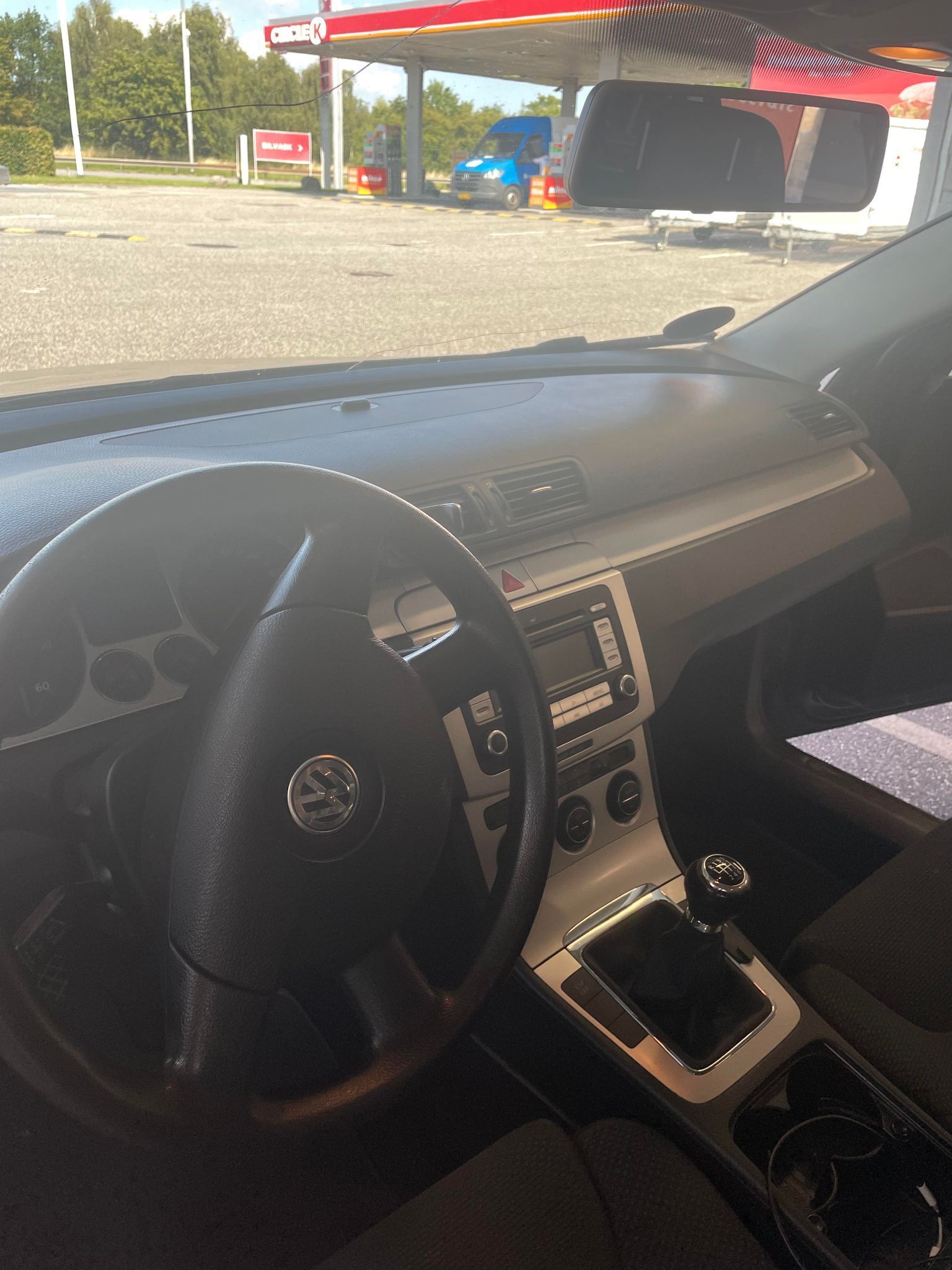 Sort VW Passat fra 2007