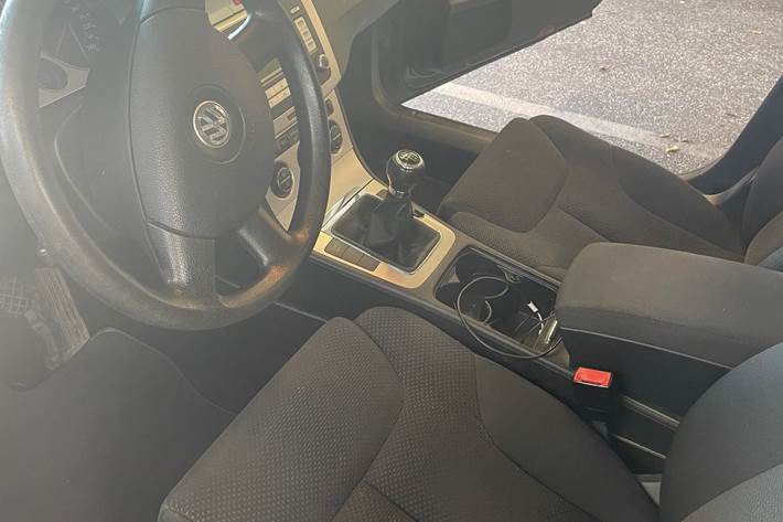 Sort VW Passat fra 2007