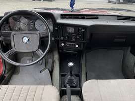 BMW 320 2,0 122HK 2d