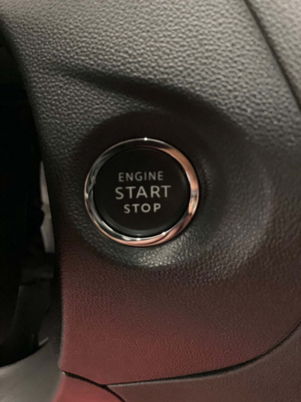 Grå Opel Grandland X fra 2020