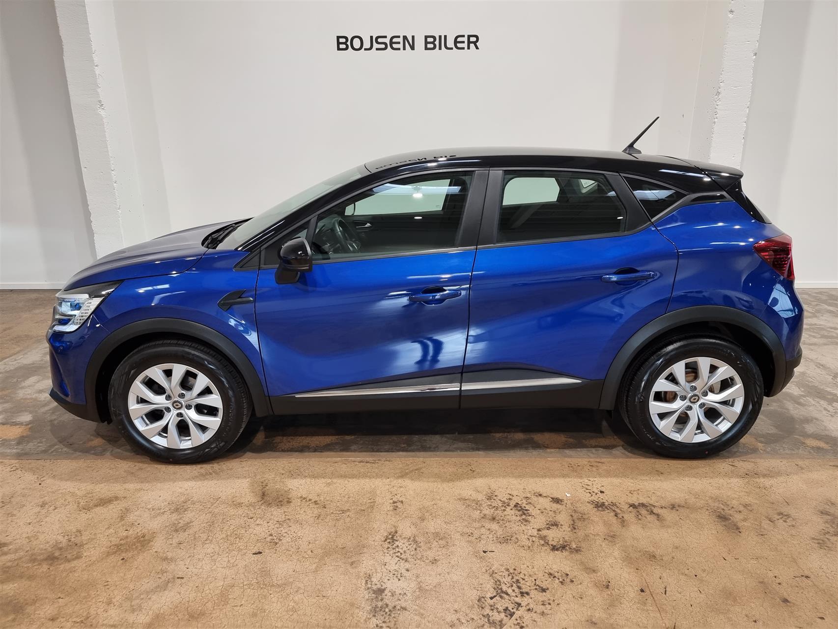Blå Renault Captur fra 2020
