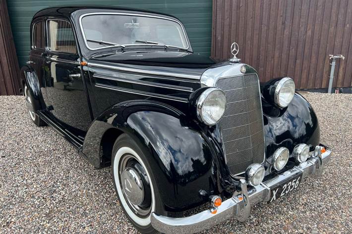 Sort Mercedes 170 S fra 1952