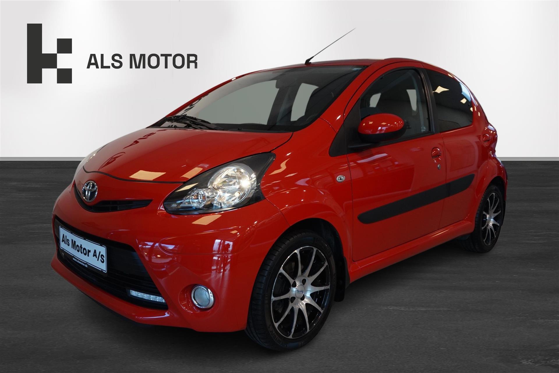 Guide til Toyota Aygo 1.0 x-play touch (5-dørs) (Årgang 07/2014 - 06/2015)