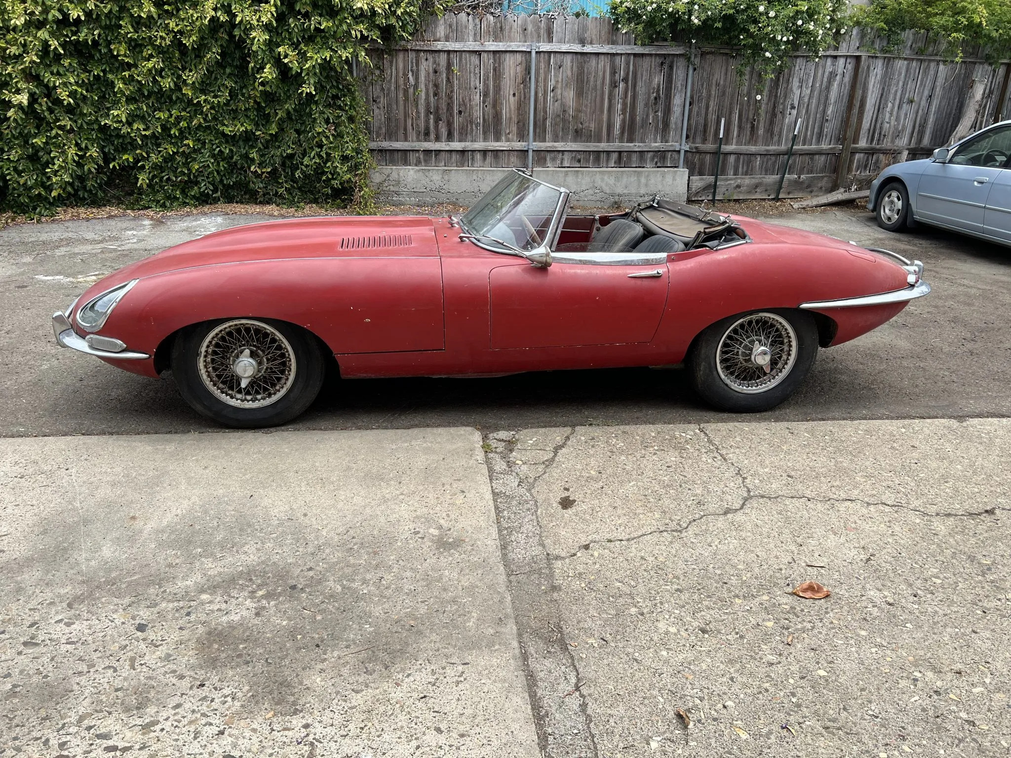 undefined Jaguar E-Type fra 1966