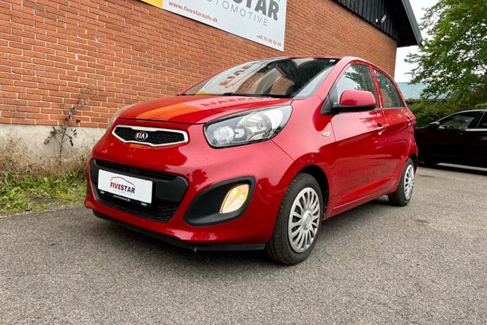 Rød Kia Picanto fra 2013