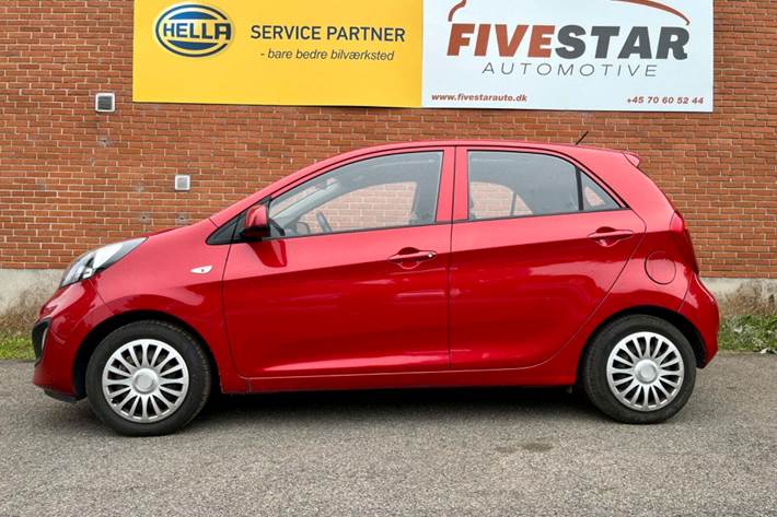 Rød Kia Picanto fra 2013