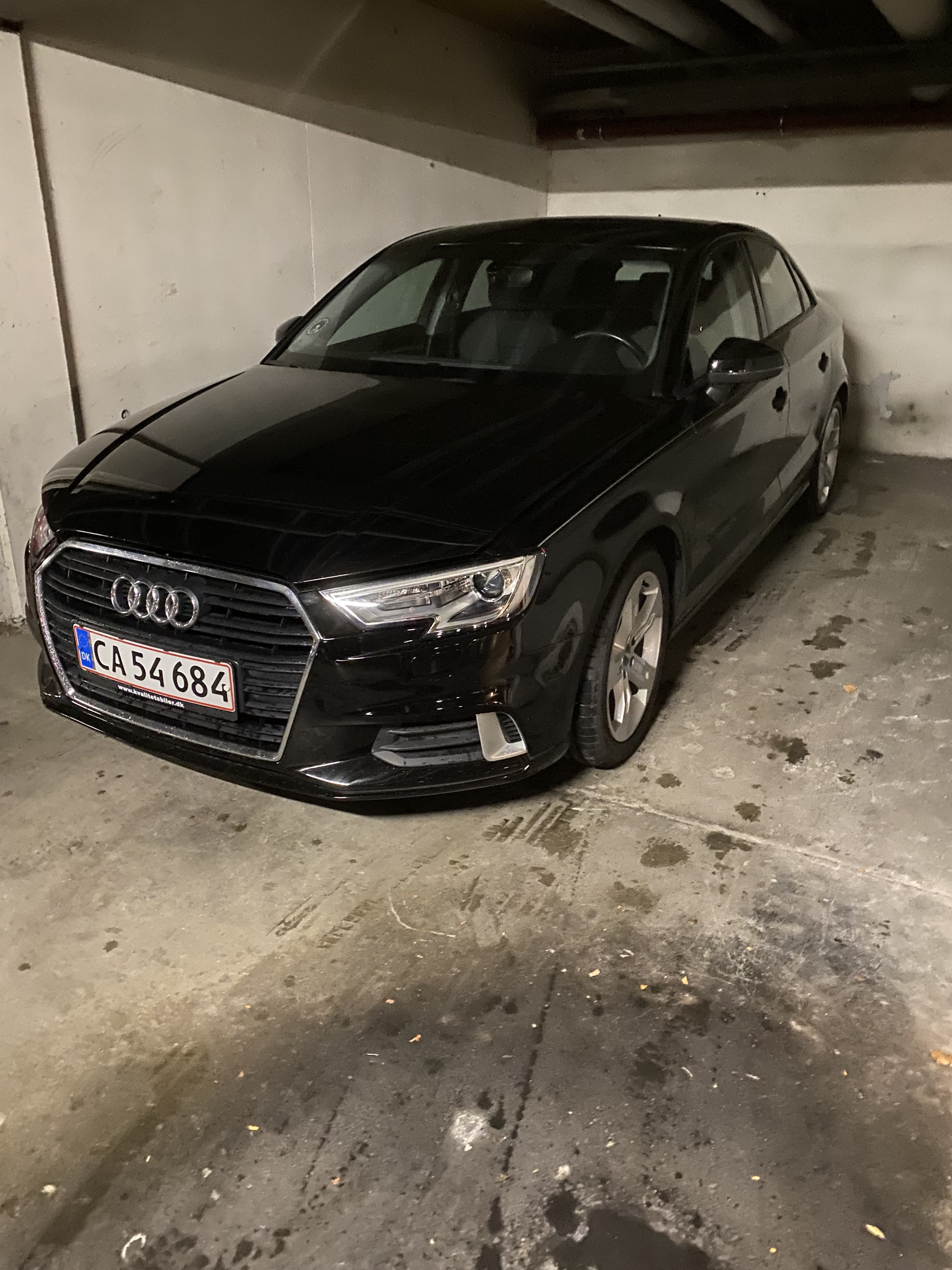 Sort Audi A3 fra 2016