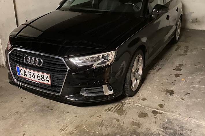 Sort Audi A3 fra 2016