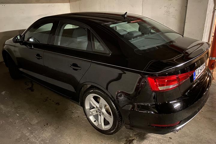 Sort Audi A3 fra 2016