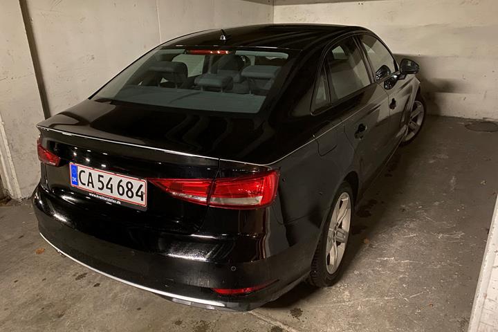 Sort Audi A3 fra 2016