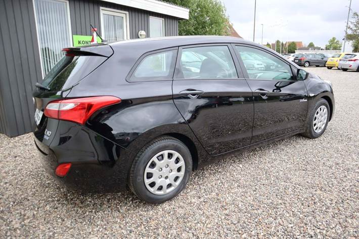Sort Hyundai i30 fra 2014