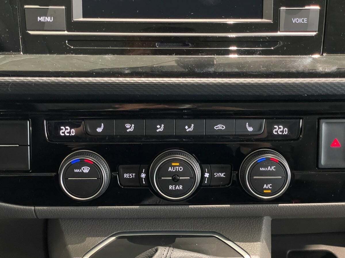 Hvid VW California fra 2023