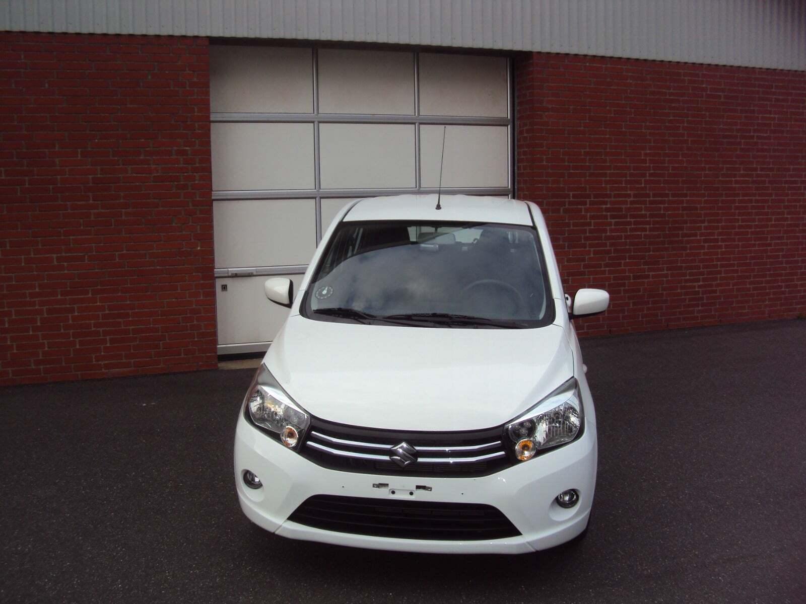 Hvid Suzuki Celerio fra 2018