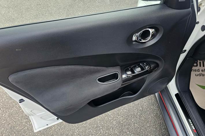 Hvid Nissan Juke fra 2015