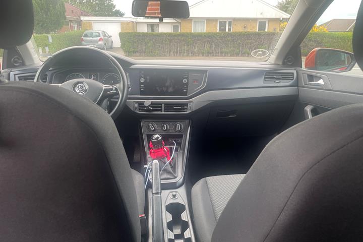 Orange VW Polo fra 2018
