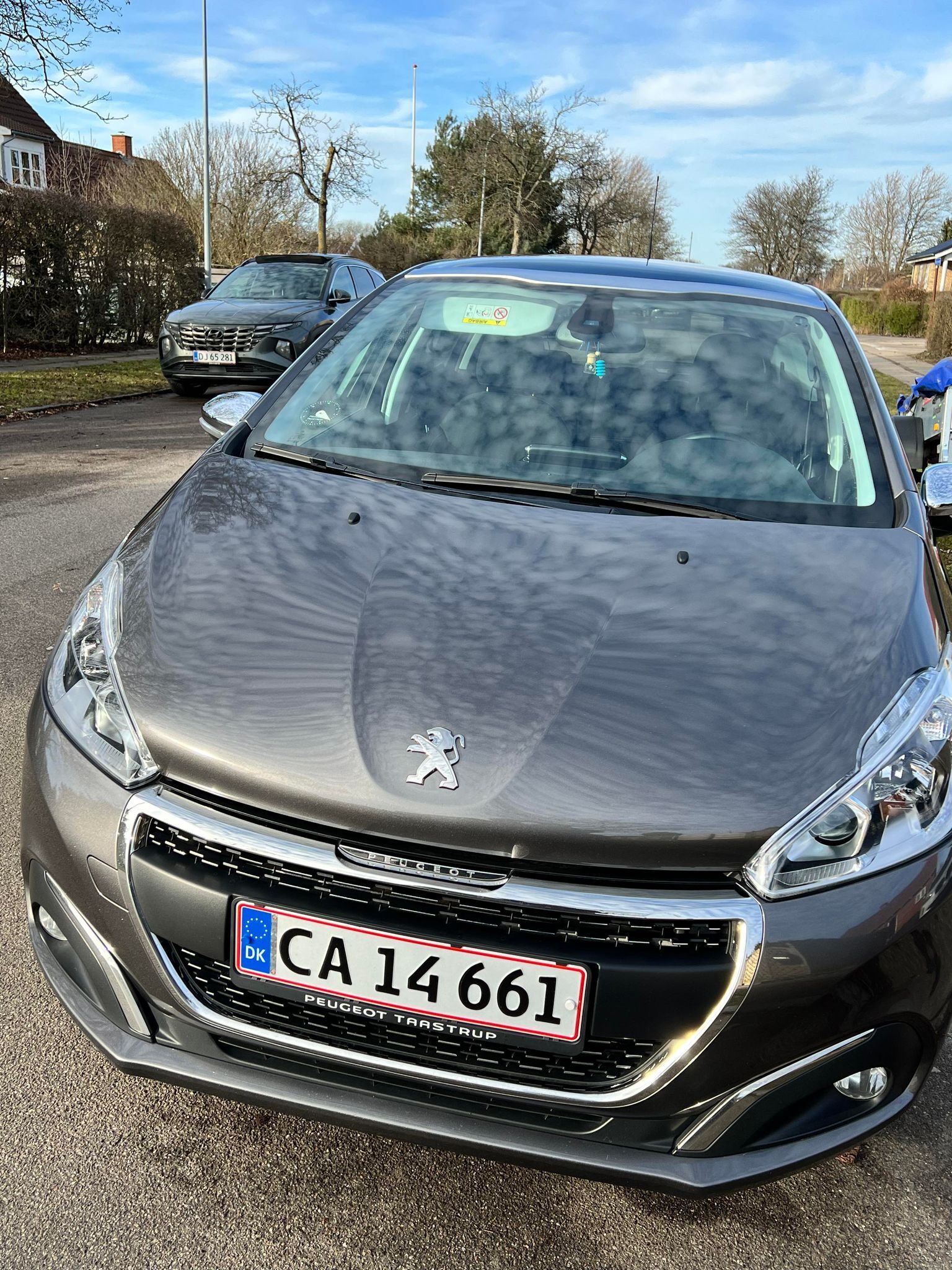 Peugeot 208 1,6 Allure Sky 5d