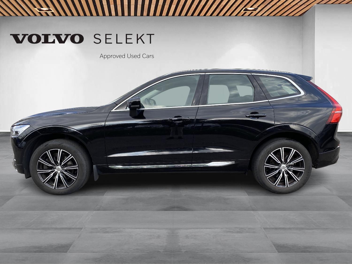 Sort Volvo XC60 fra 2019