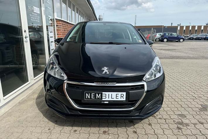 undefined Peugeot 208 fra 2017