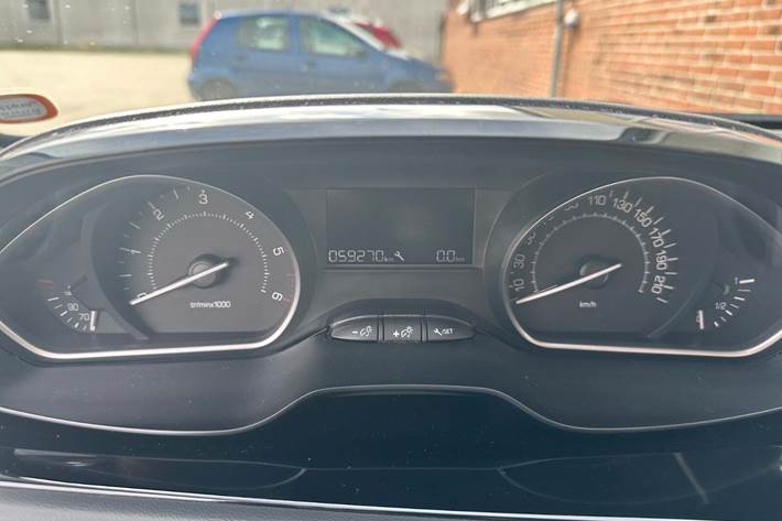 undefined Peugeot 208 fra 2017