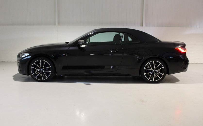BMW M440i