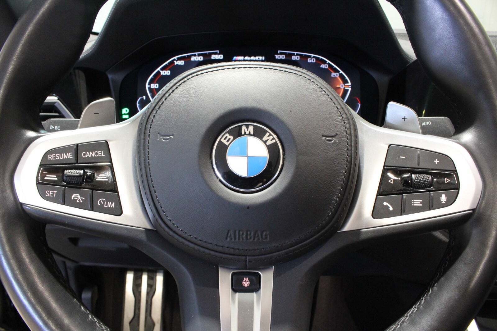 BMW M440i