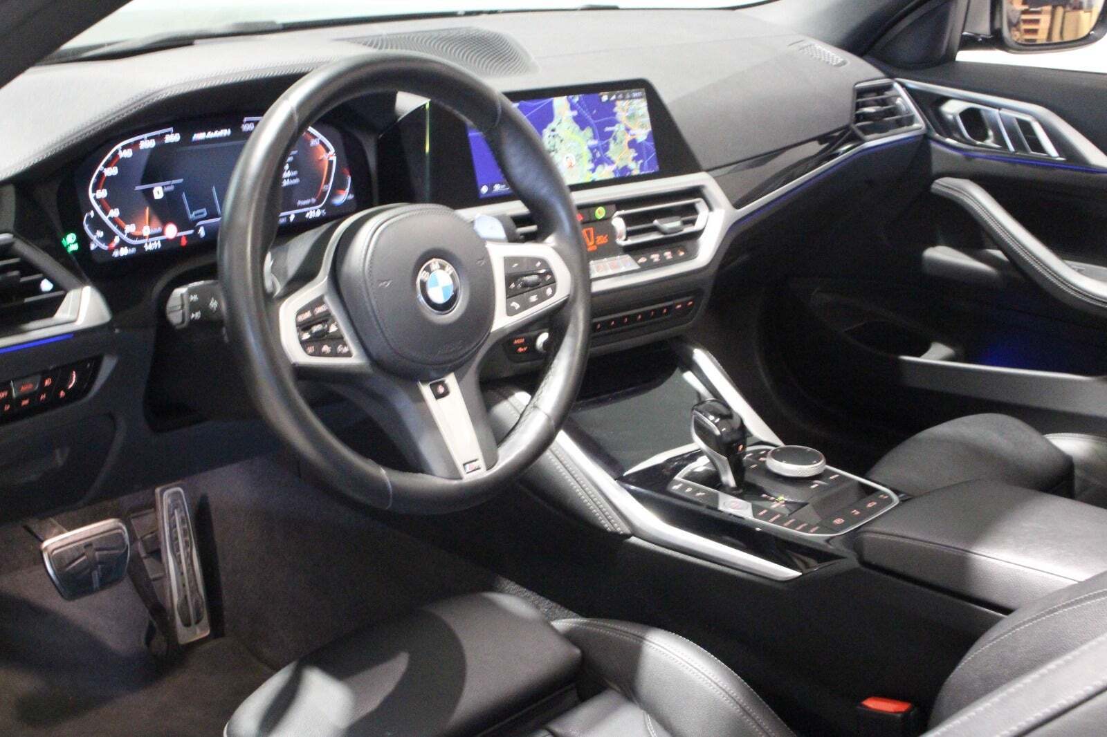 BMW M440i
