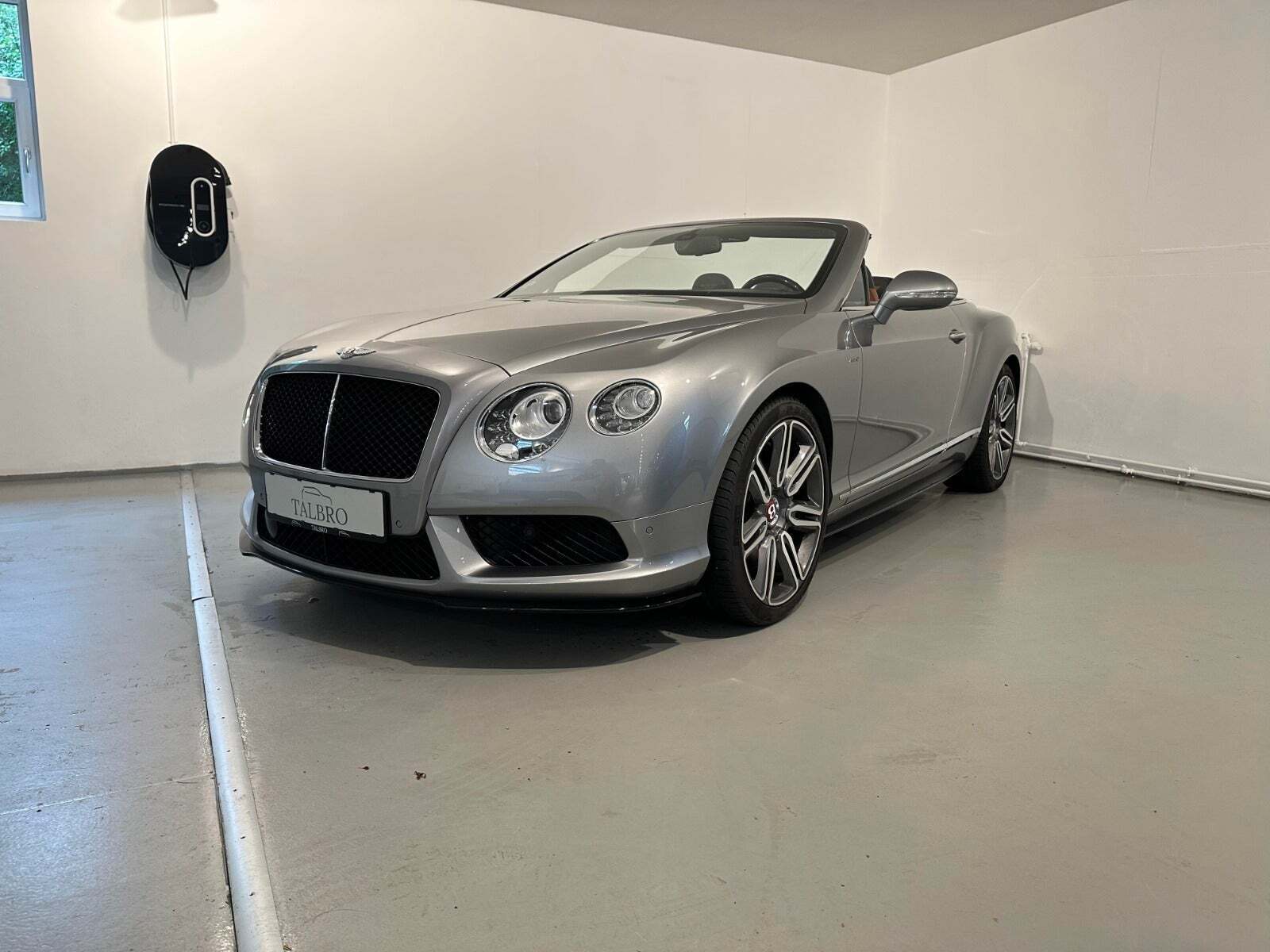 Grå Bentley Continental GT fra 2015
