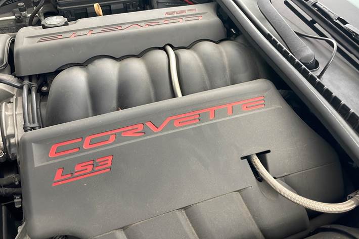 Sort Chevrolet Corvette fra 2011