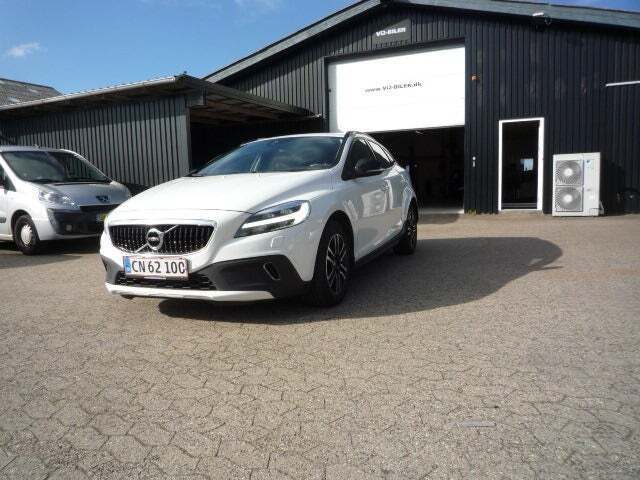 Volvo V40 CC 2,0 D3 150 Plus aut.