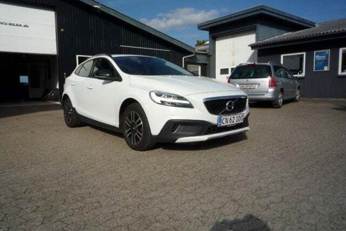 undefined Volvo V40 CC fra 2018 set udefra