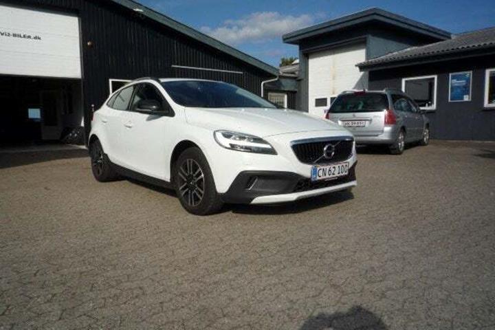 undefined Volvo V40 CC fra 2018 set udefra