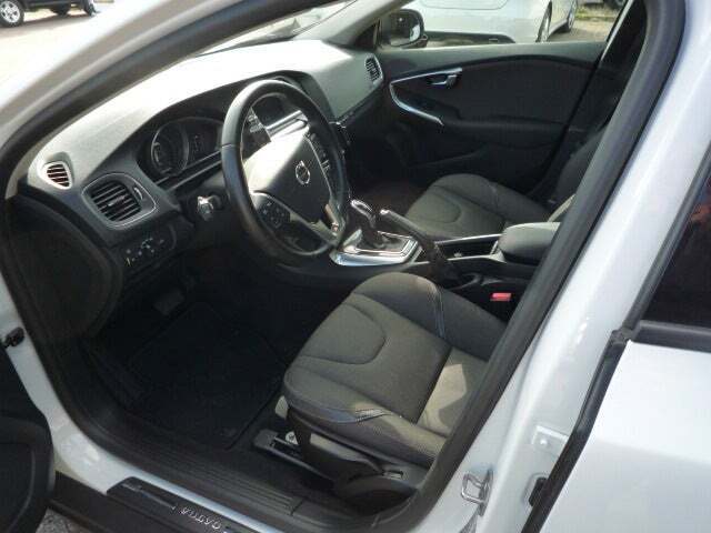 Volvo V40 CC 2,0 D3 150 Plus aut.