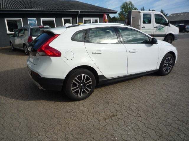 undefined Volvo V40 CC fra 2018 set udefra