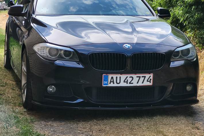 Sort BMW 525 fra 2010